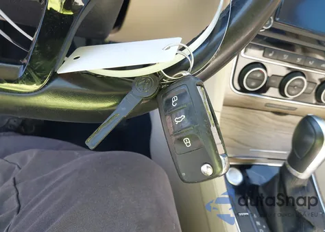 2016 Volkswagen Passat Se из США, поврежденный, VIN 1VWBS7A34GC047638